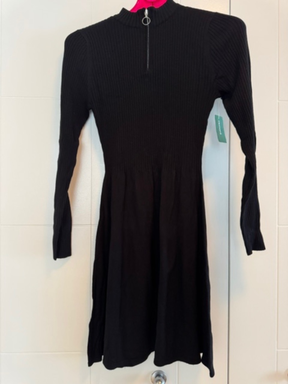 A-LINE MINI DRESS - Black - M